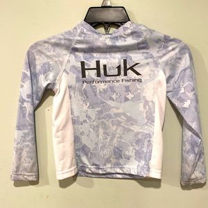 Huk youth UV shirt, size YXS